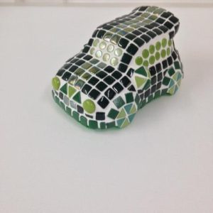 Fermijn Mozaïek Auto 12 cm Groen met Dakspoiler